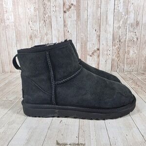 UGG Classic Mini II Black Suede Sheepskin Ankle Boots 1016222 Womens 8